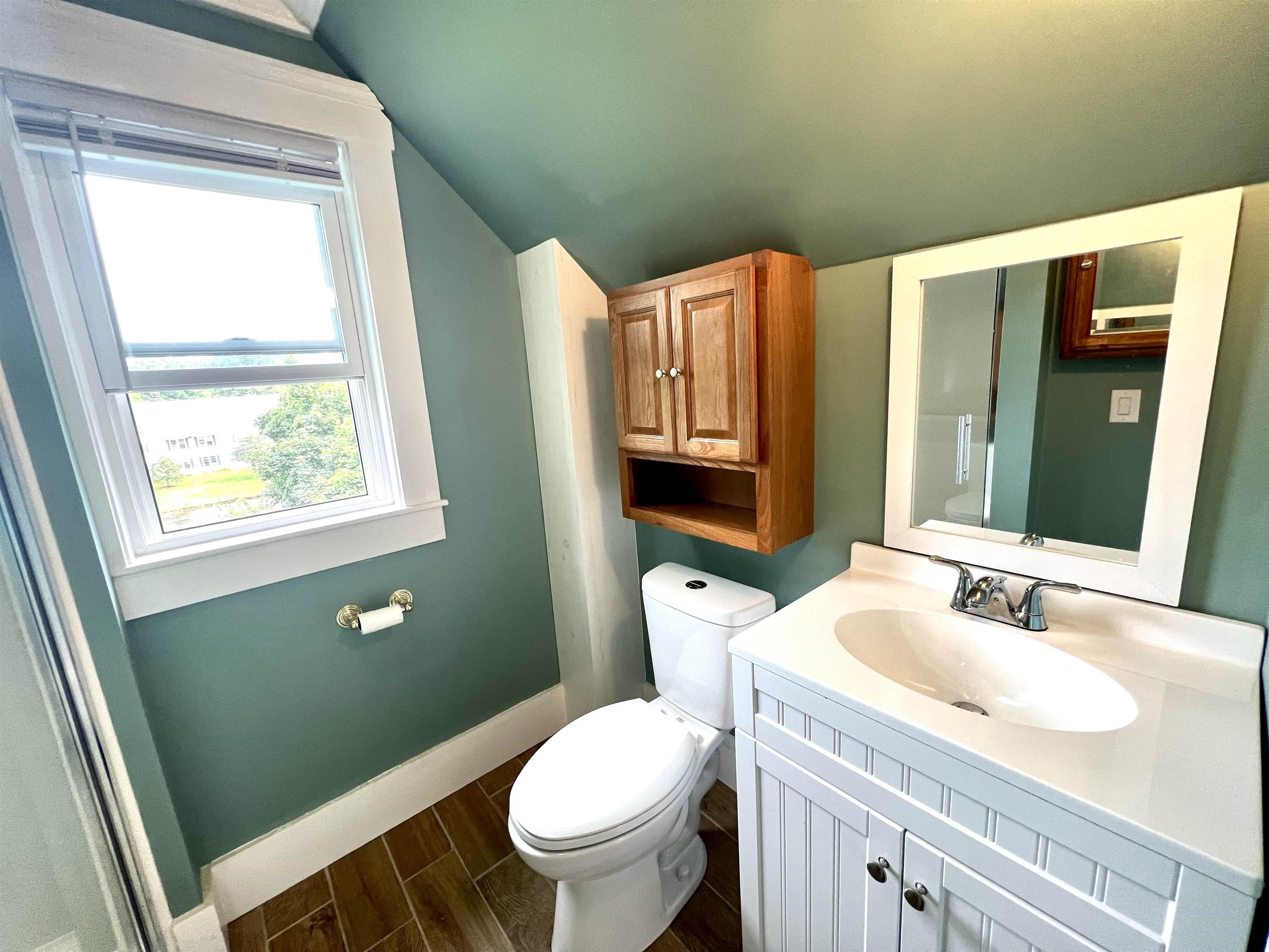 Laconia, New Hampshire 03246, United States, 4 Bedrooms Bedrooms, ,4 BathroomsBathrooms,Residential,Pending,45215