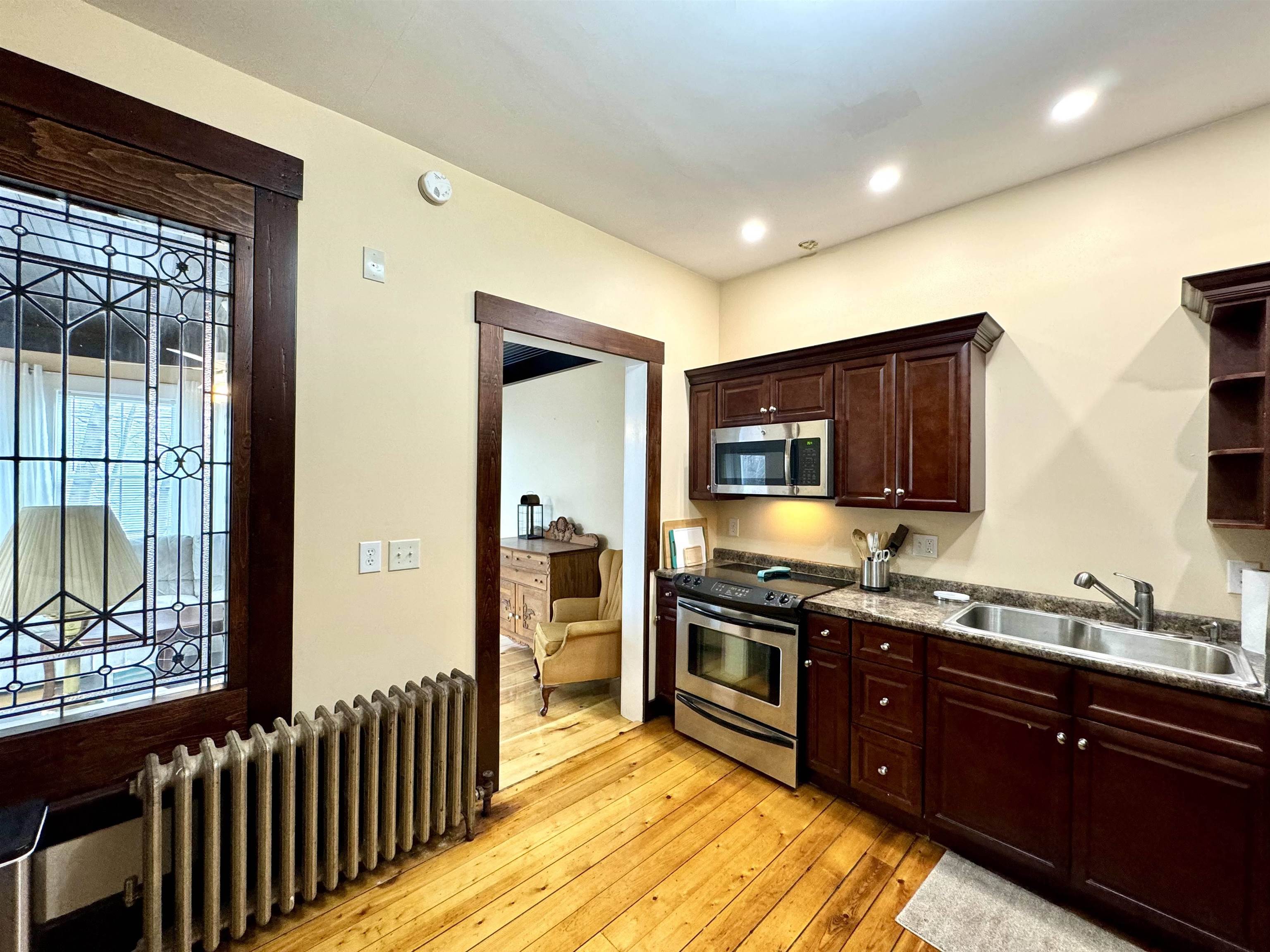 Laconia, New Hampshire 03246, United States, 4 Bedrooms Bedrooms, ,4 BathroomsBathrooms,Residential,Pending,45215