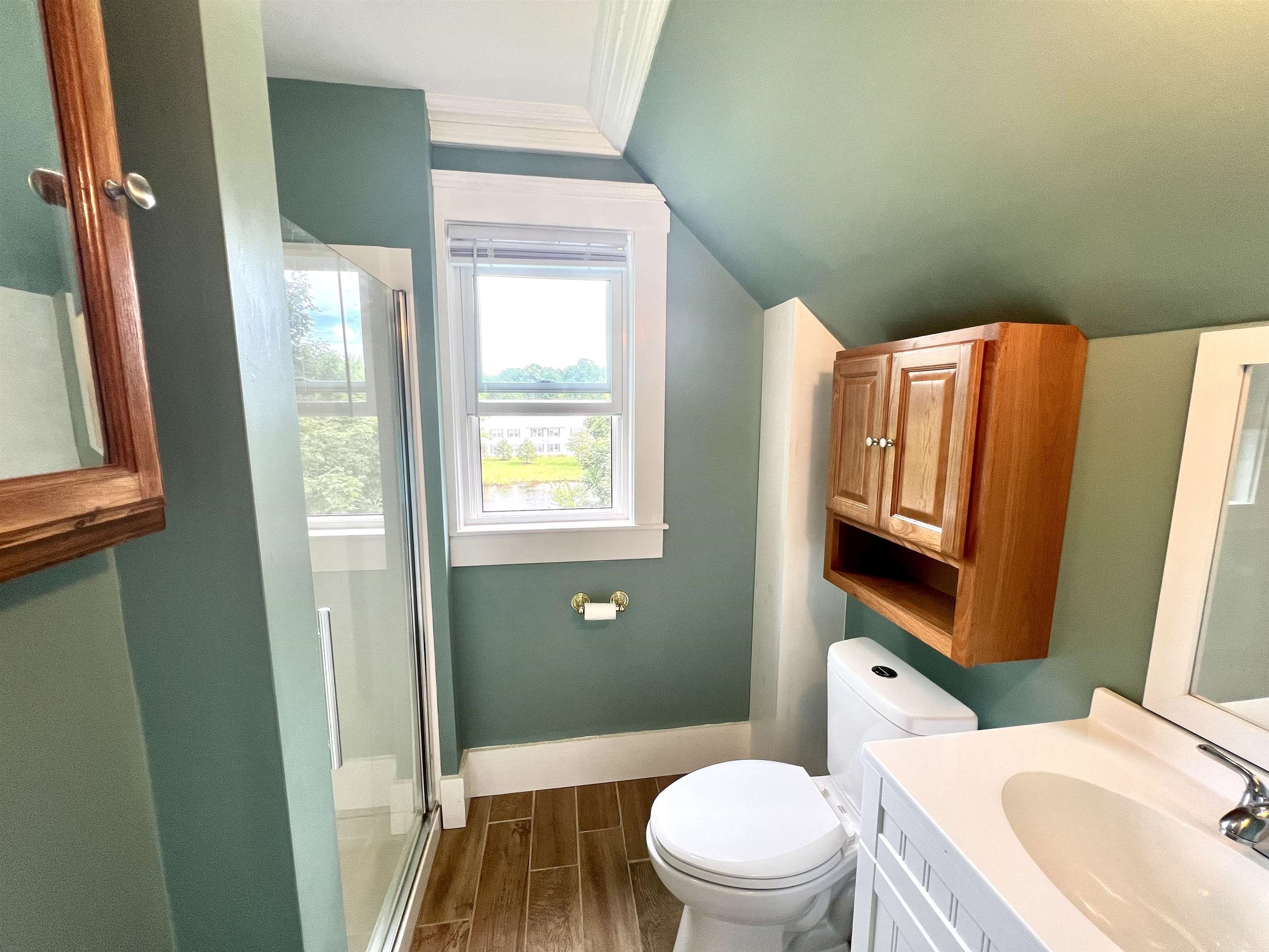 Laconia, New Hampshire 03246, United States, 4 Bedrooms Bedrooms, ,4 BathroomsBathrooms,Residential,Pending,45215