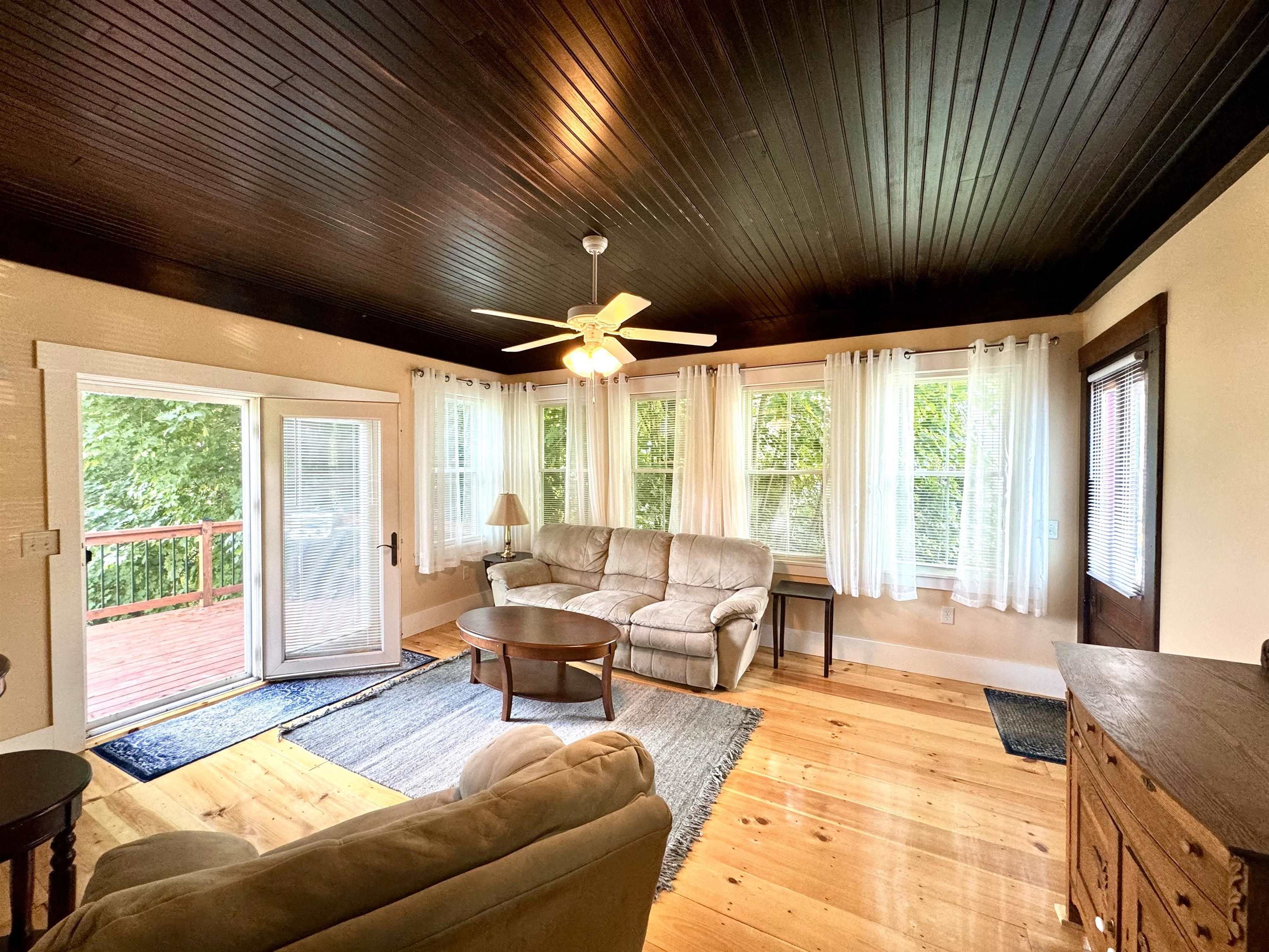 Laconia, New Hampshire 03246, United States, 4 Bedrooms Bedrooms, ,4 BathroomsBathrooms,Residential,Pending,45215