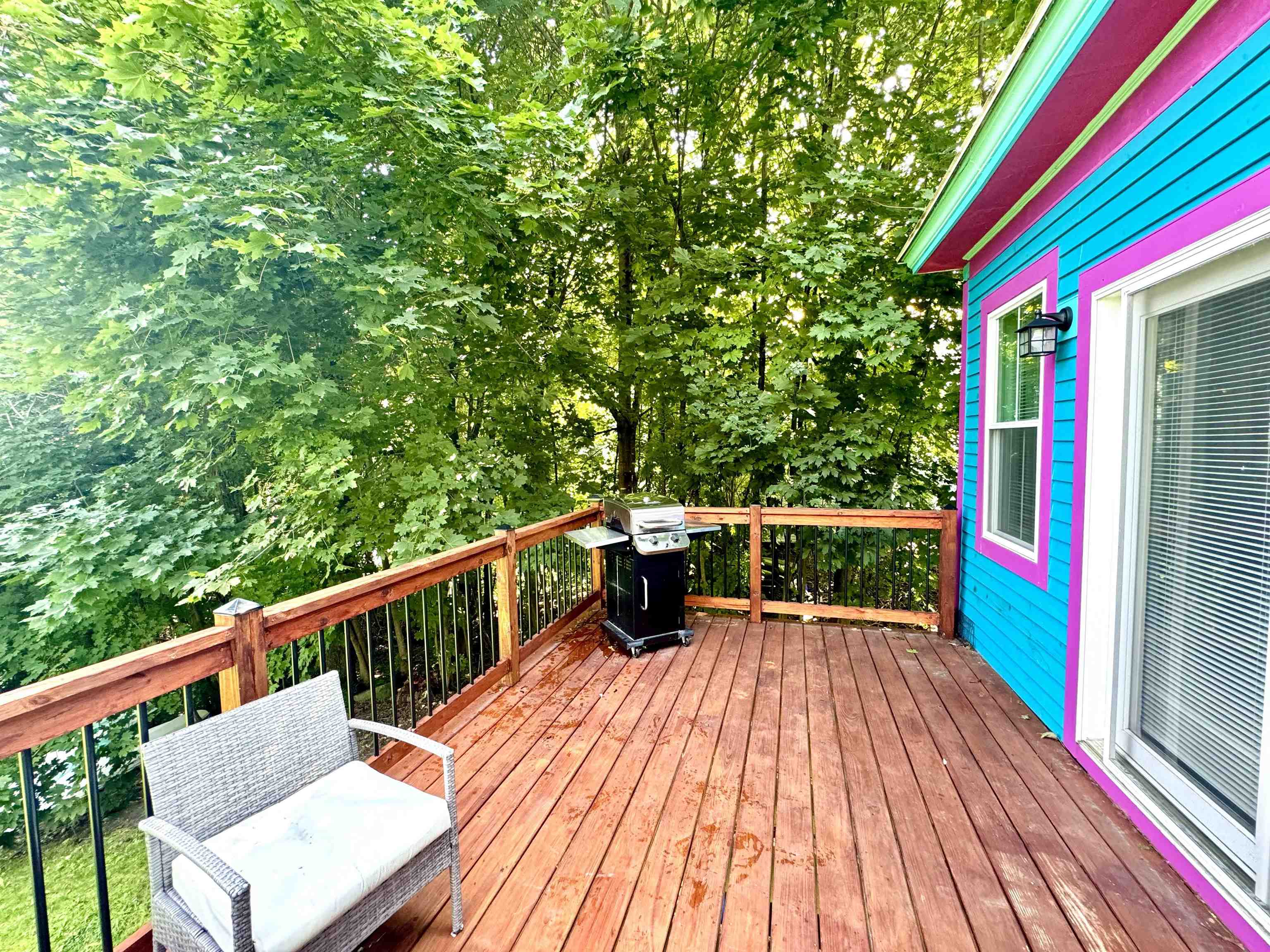 Laconia, New Hampshire 03246, United States, 4 Bedrooms Bedrooms, ,4 BathroomsBathrooms,Residential,Pending,45215