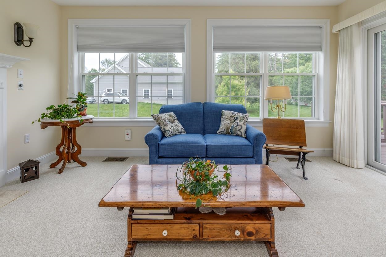 Concord, New Hampshire 03301, United States, 3 Bedrooms Bedrooms, ,2 BathroomsBathrooms,Residential,Pending,152962