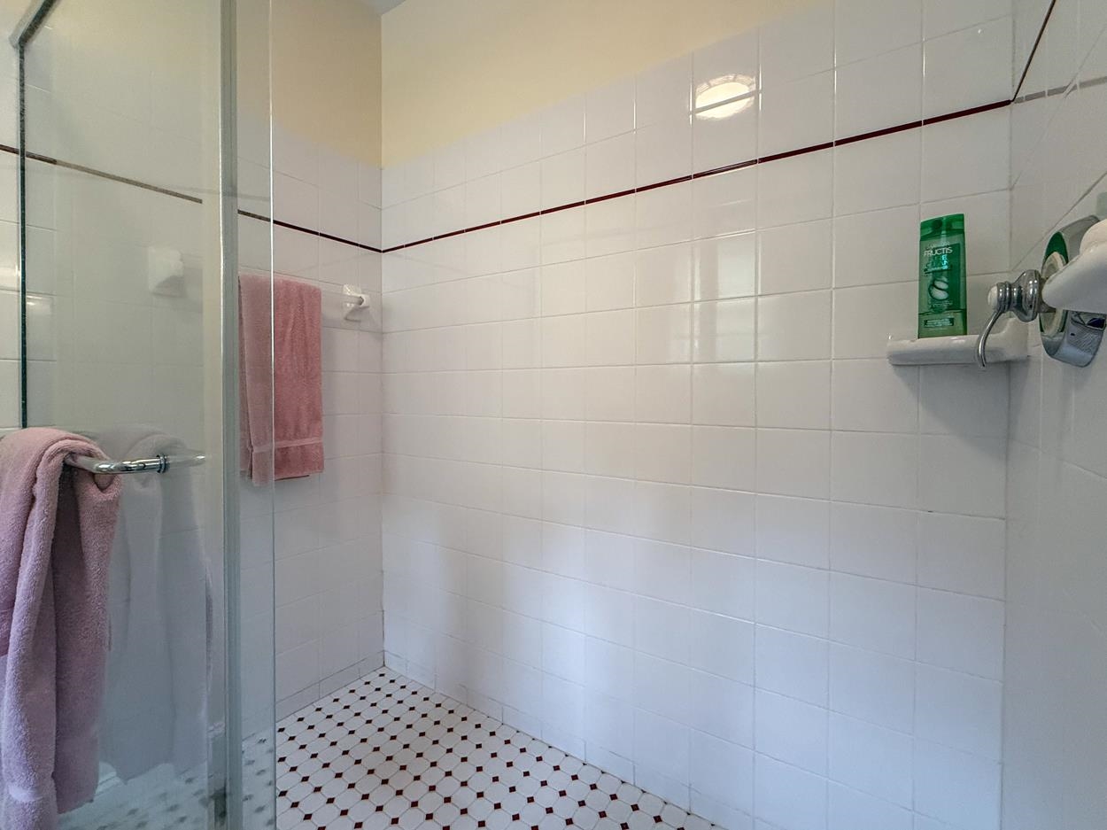 Concord, New Hampshire 03301, United States, 3 Bedrooms Bedrooms, ,2 BathroomsBathrooms,Residential,Pending,152962