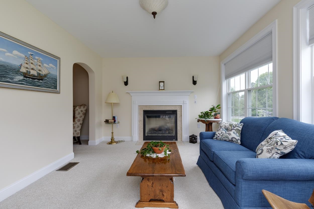 Concord, New Hampshire 03301, United States, 3 Bedrooms Bedrooms, ,2 BathroomsBathrooms,Residential,Pending,152962