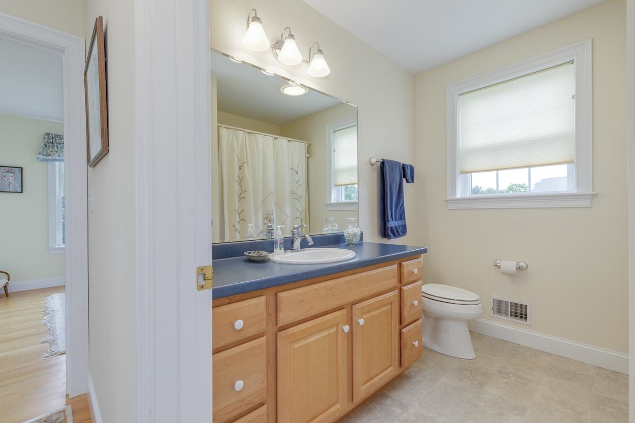 Concord, New Hampshire 03301, United States, 3 Bedrooms Bedrooms, ,2 BathroomsBathrooms,Residential,Pending,152962