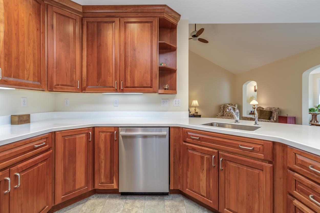 Concord, New Hampshire 03301, United States, 3 Bedrooms Bedrooms, ,2 BathroomsBathrooms,Residential,Pending,152962