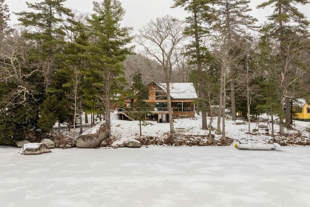 Photo of 6 Samoset Road, Sunapee, NH 03782 (MLS # 5074121)