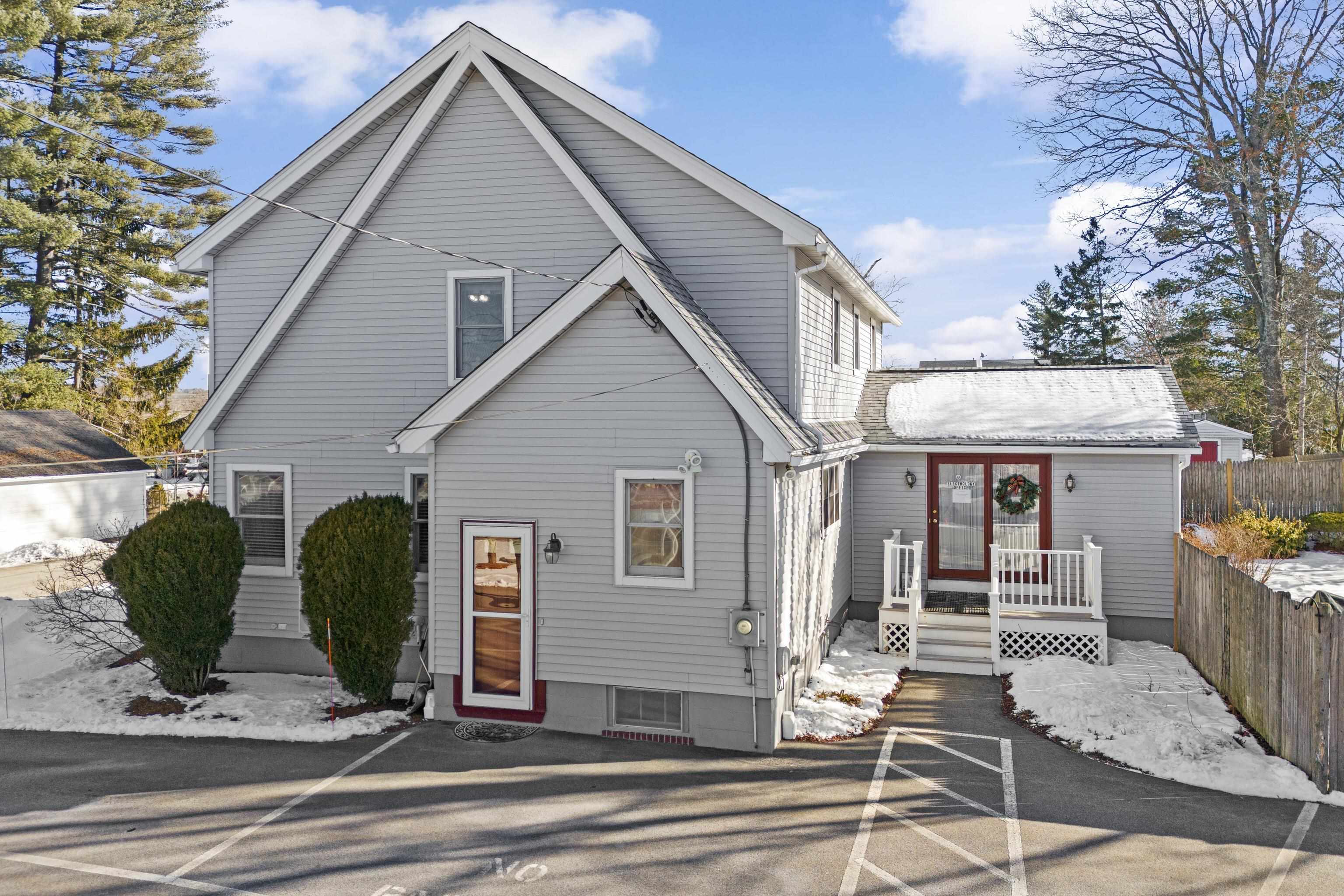 8 Laconia Avenue