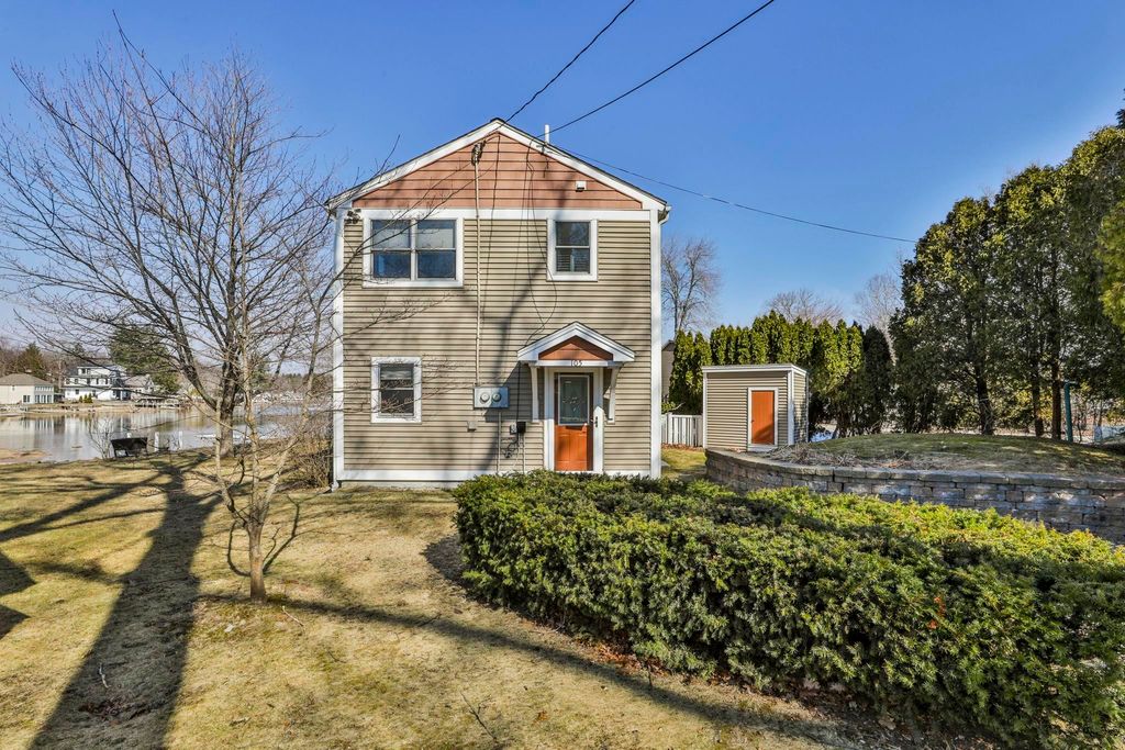 Photo of 105 Conleys Grove Road, Derry, NH 03038 (MLS # 5080560)