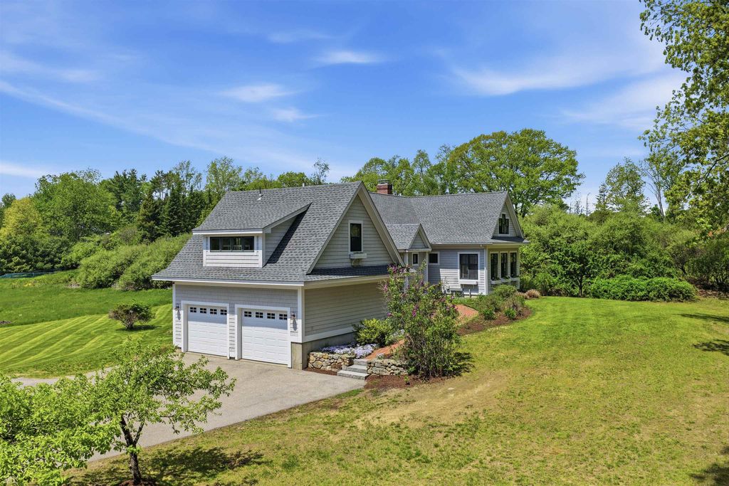 Photo of 118 Perkins Road, Madbury, NH 03823 (MLS # 5089917)