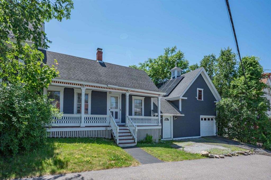 Photo of 118 Walnut Street, Manchester, NH 03104 (MLS # 5065222)