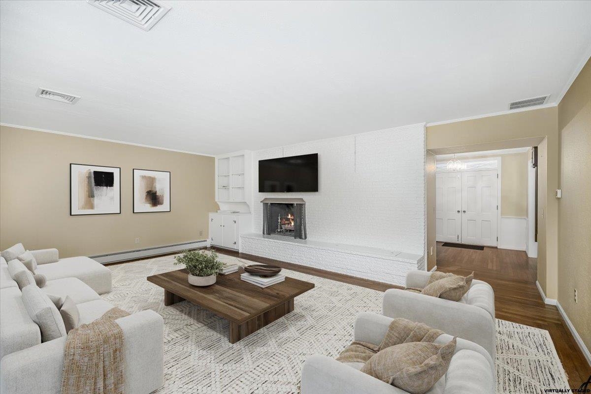 11 Strawberry Hill Road