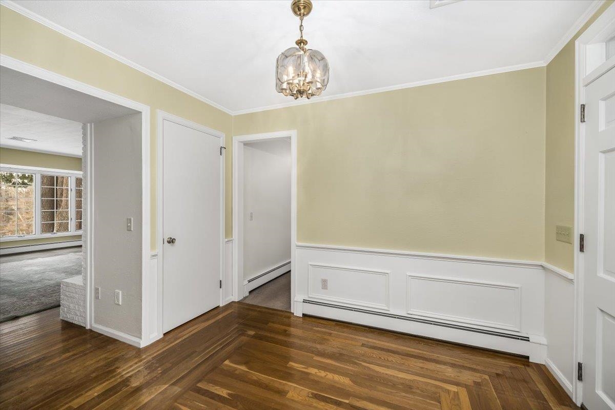 11 Strawberry Hill Road