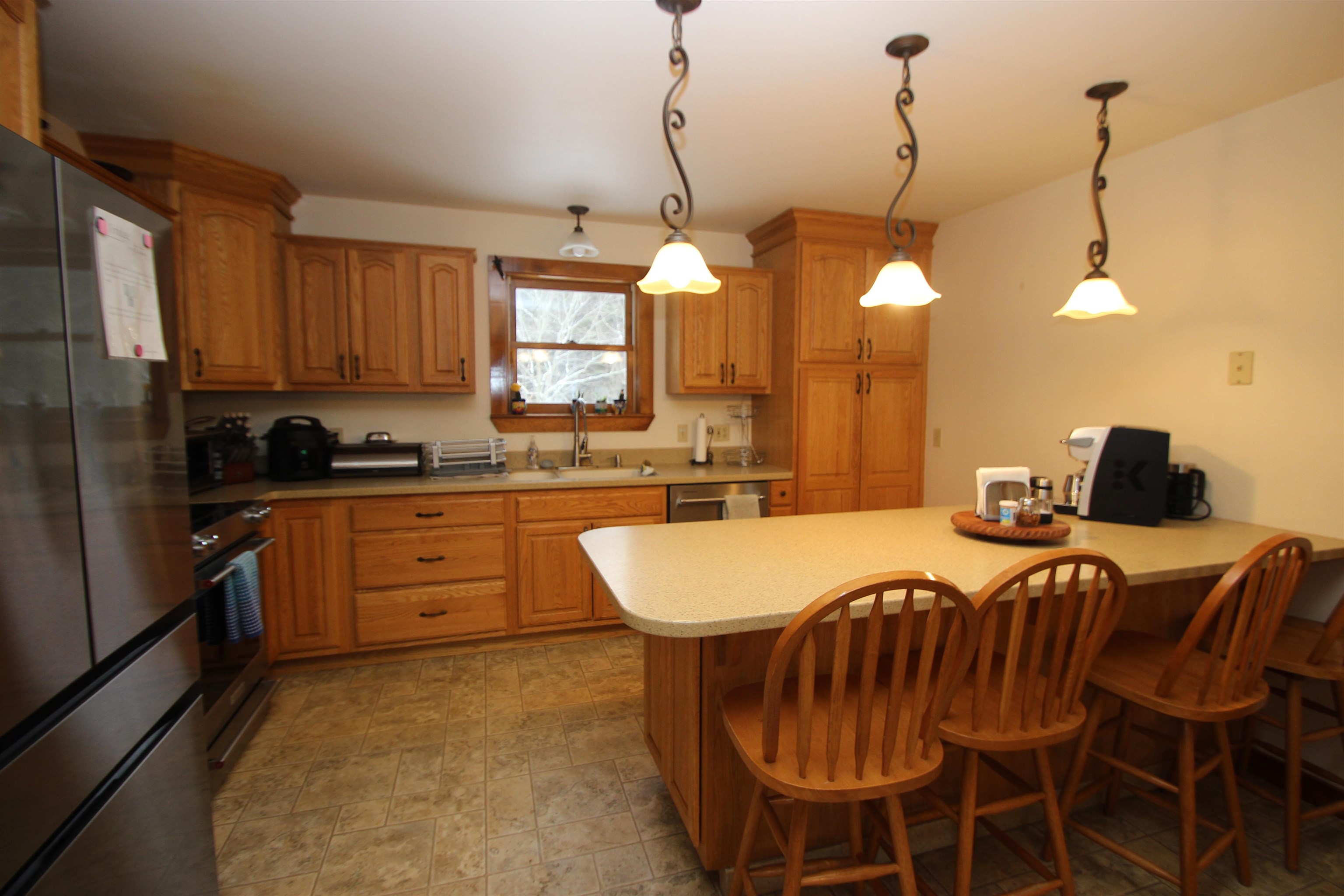 1585 Country Club Road