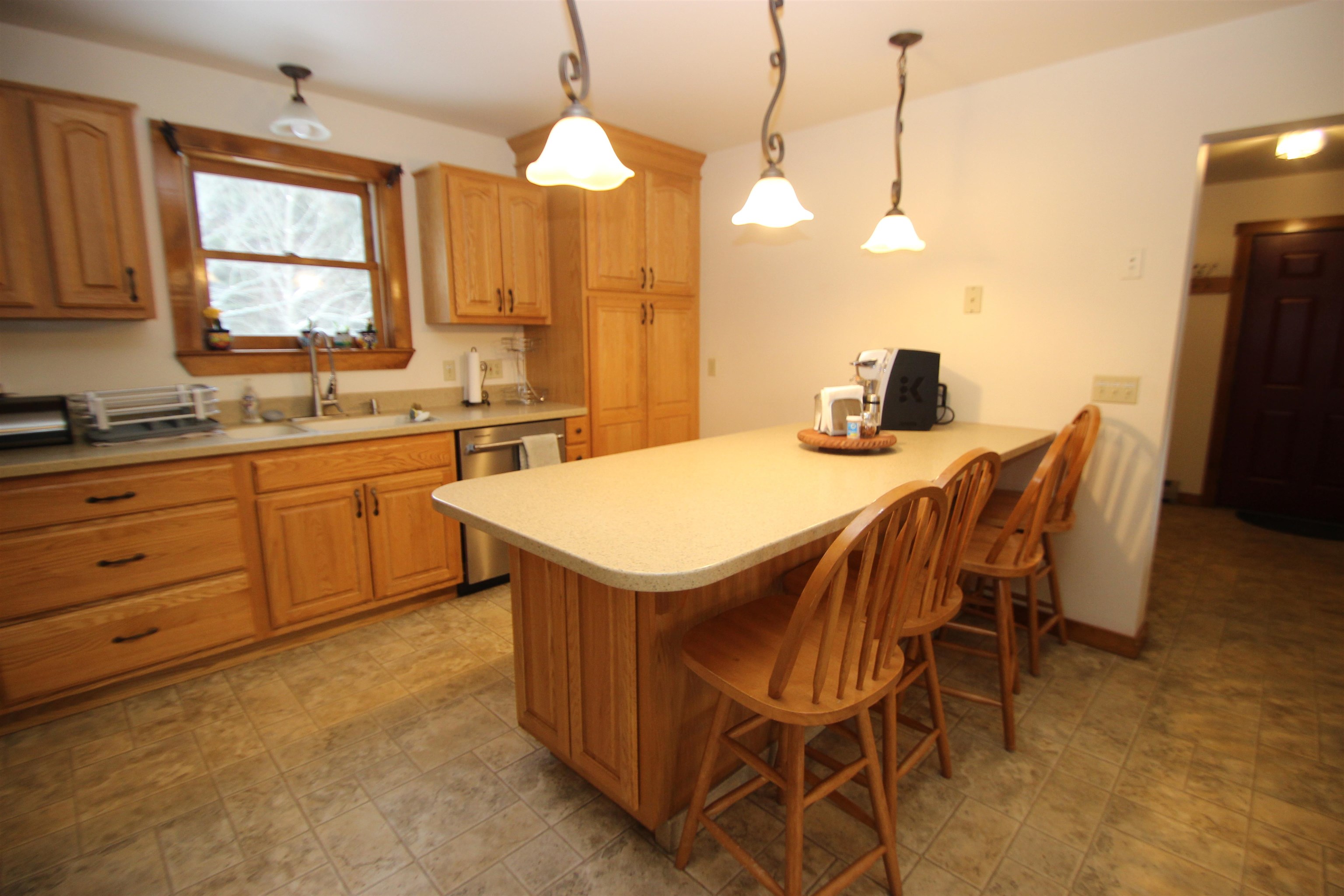 1585 Country Club Road