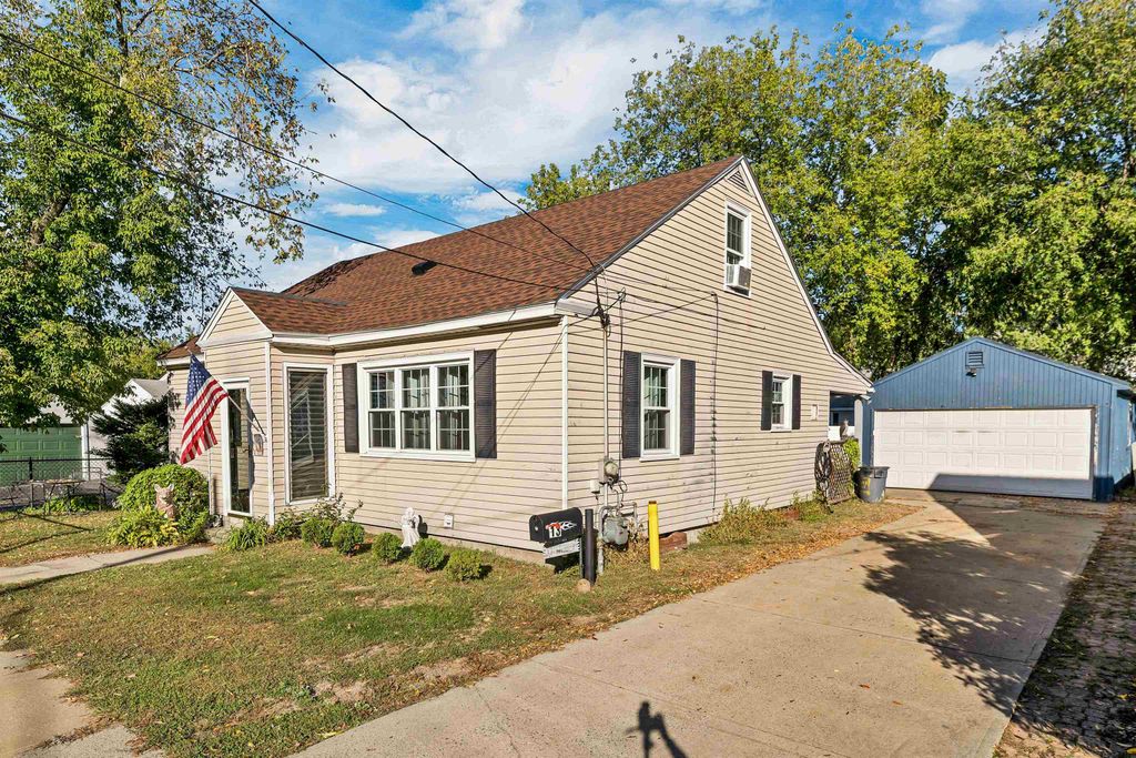 Photo of 13 Mulvanity Street, Nashua, NH 03060 (MLS # 5064146)