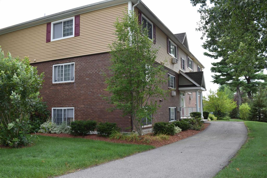 Photo of 3981 Old Brown Avenue #86, Manchester, NH 03103 (MLS # 5078795)