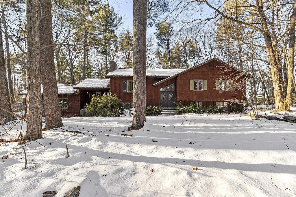Photo of 5 Pine Ridge Road, Windham, NH 03087 (MLS # 5072188)