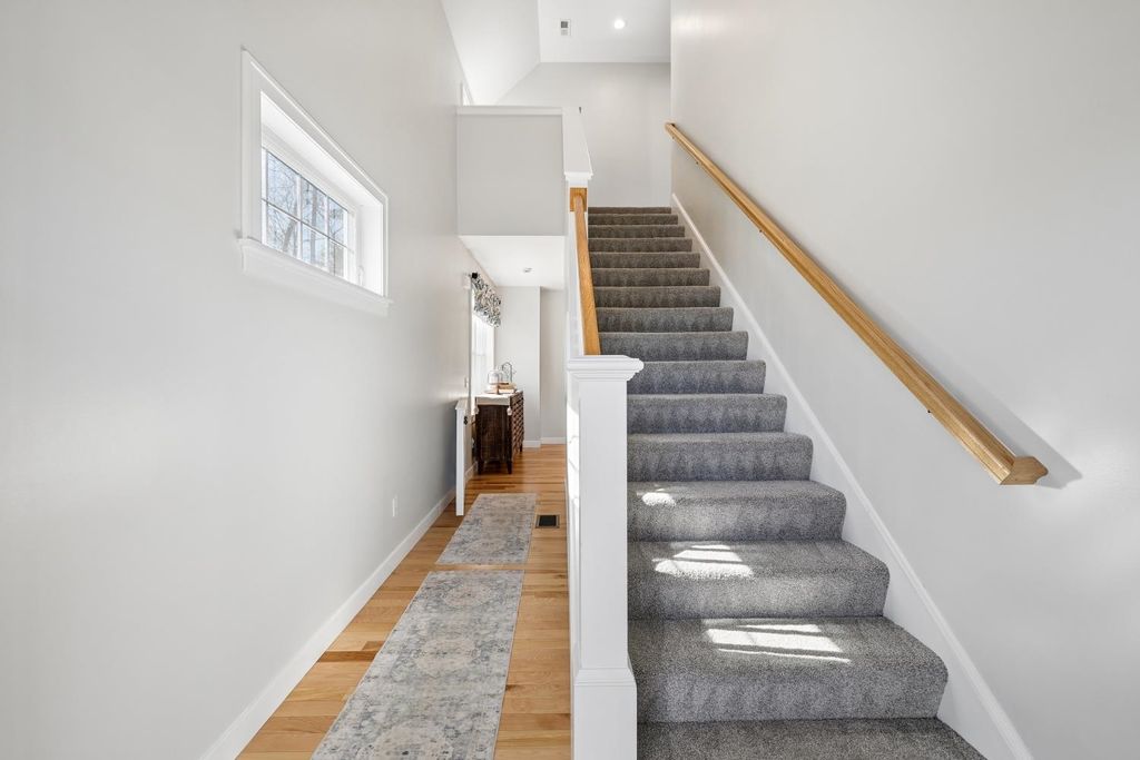 Photo of 50 Clover Lane, Londonderry, NH 03053 (MLS # 5087656)