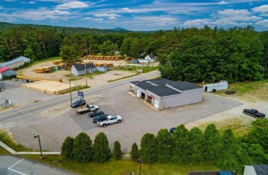 Photo of 549 West Main Street, Tilton, NH 03226 (MLS # 5029839)