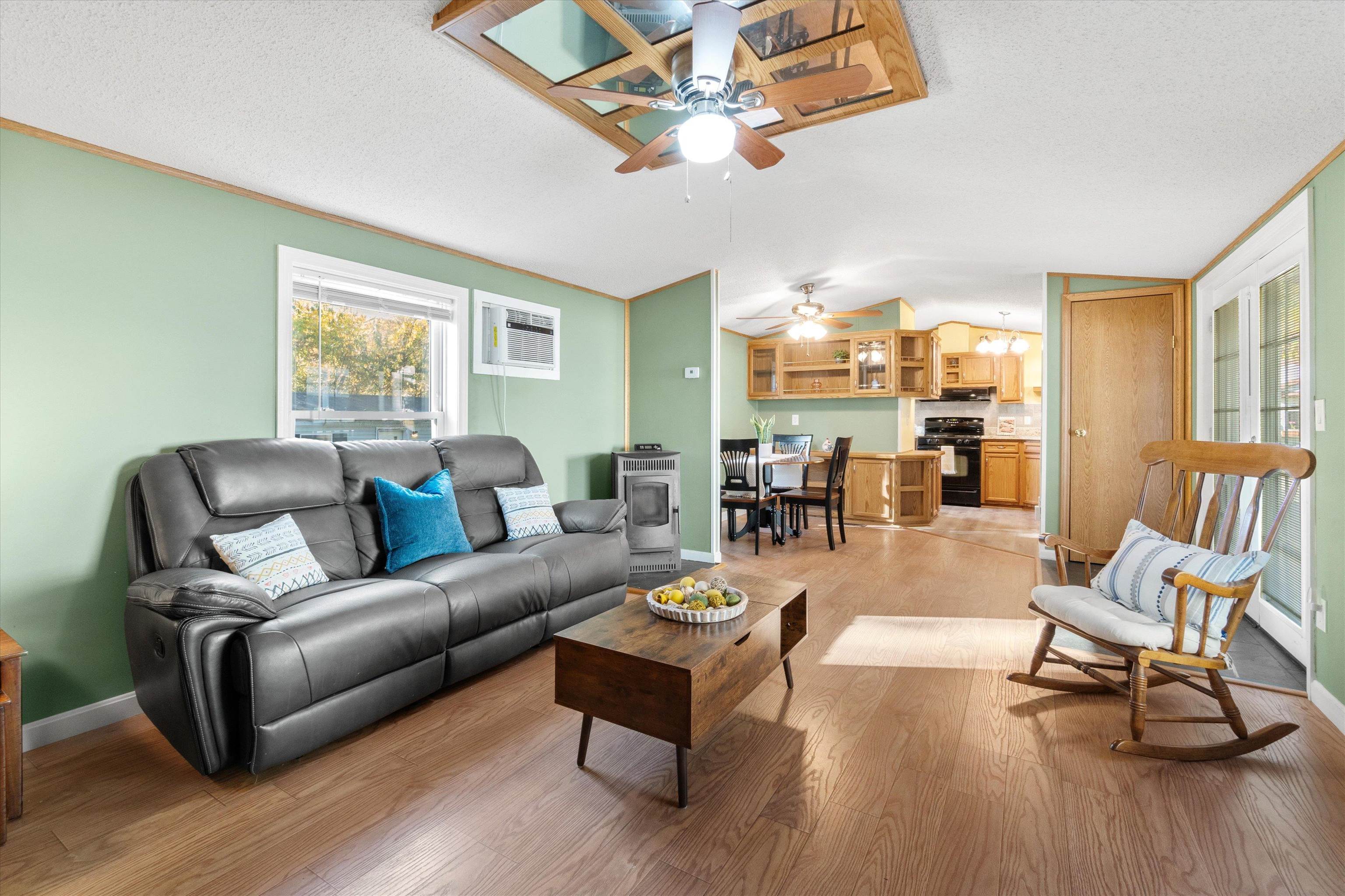 100 Rockingham Road 9