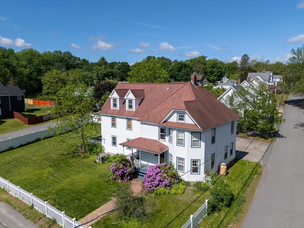 Photo of 38 High Street, Derry, NH 03038 (MLS # 5048382)