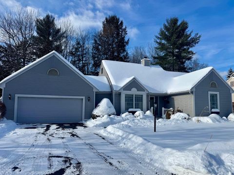 Photo of 2 South View Drive, Keene, NH 03431 (MLS # 5075178)