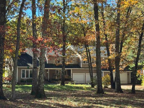 30 Schaeffer Circle Hudson NH 03051
