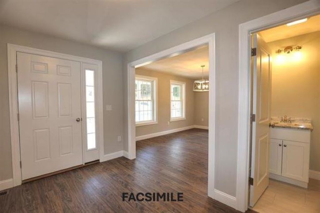 Photo of 7 Talent Road, Litchfield, NH 03052 (MLS # 5051511)