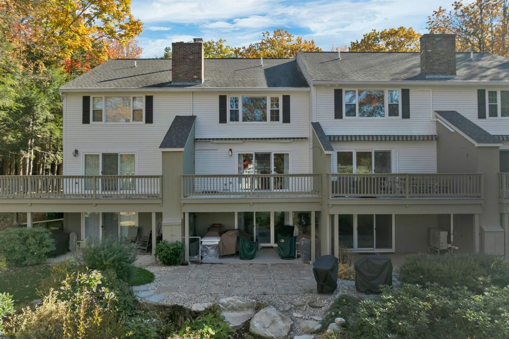 Photo of 34 Harbor Way #27, Wolfeboro, NH 03894 (MLS # 5067226)