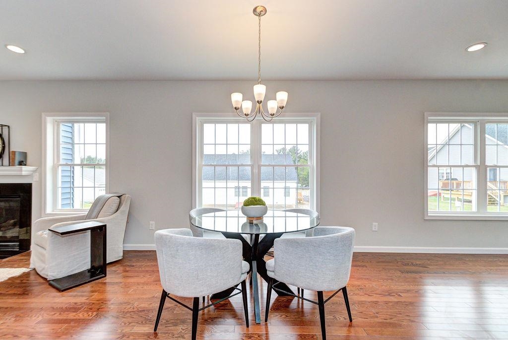 Pelham, New Hampshire 03076, United States, 2 Bedrooms Bedrooms, ,2 BathroomsBathrooms,Residential,Active,114926