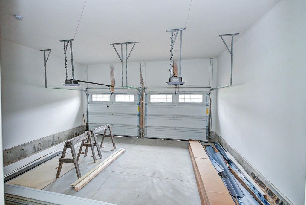 Pelham, New Hampshire 03076, United States, 2 Bedrooms Bedrooms, ,2 BathroomsBathrooms,Residential,Active,114926