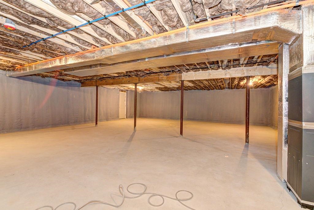 Pelham, New Hampshire 03076, United States, 2 Bedrooms Bedrooms, ,2 BathroomsBathrooms,Residential,Active,114926