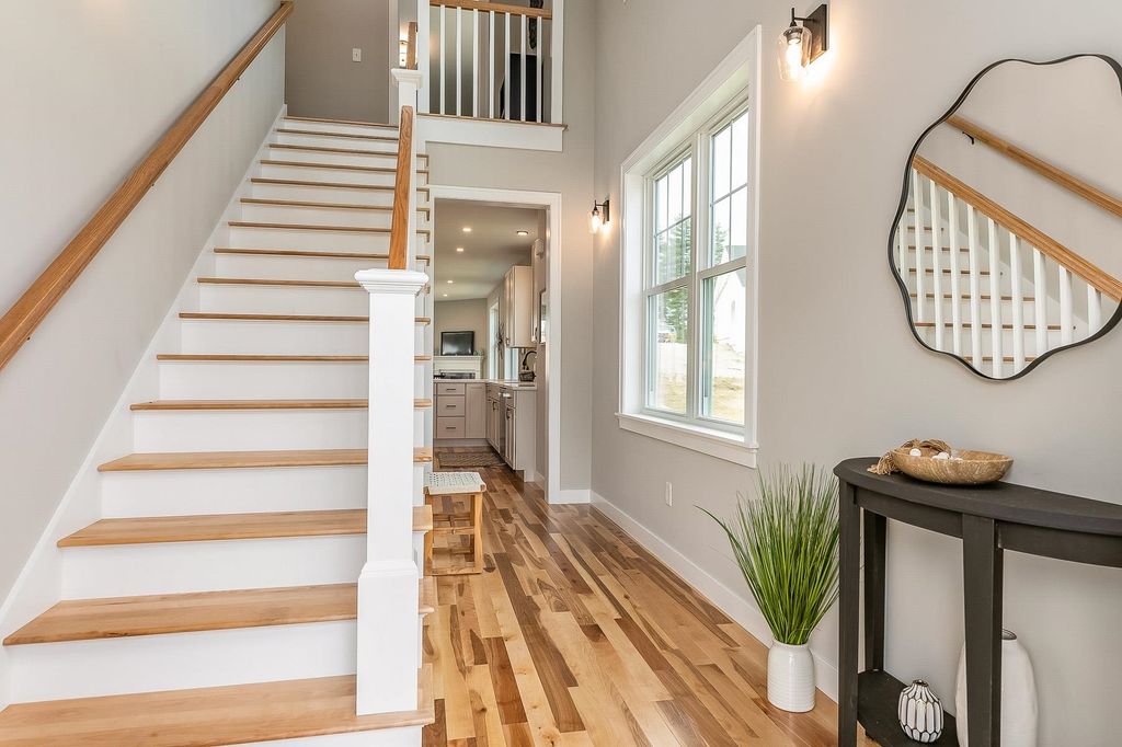 Photo of 28 The Cliffs at Evergreen, Cliffside Drive #28, Auburn, NH 03032 (MLS # 5036545)