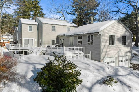 Photo of 32 Main Street, Kingston, NH 03848 (MLS # 5076058)