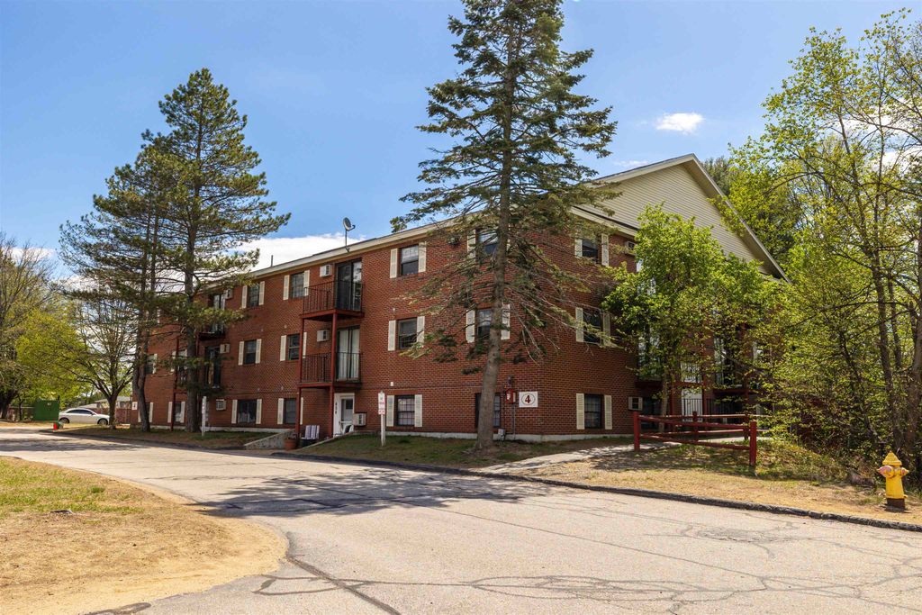 Photo of 12 E Side Drive #406, Concord, NH 03301 (MLS # 5087703)