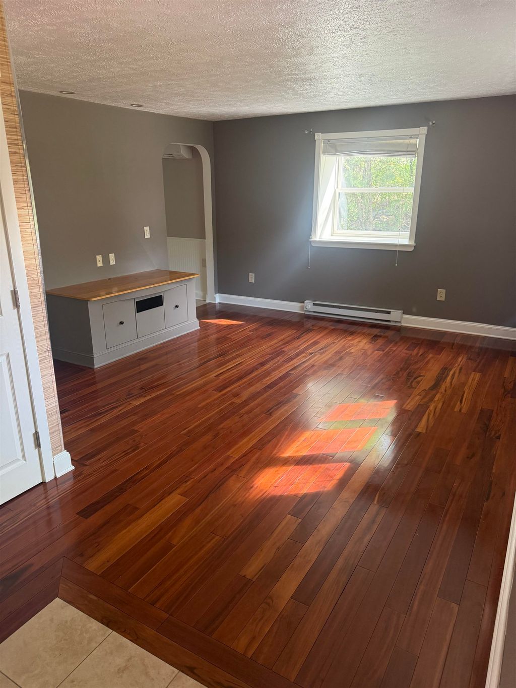 Photo of 4 rocco Drive, Derry, NH 03038 (MLS # 5089585)