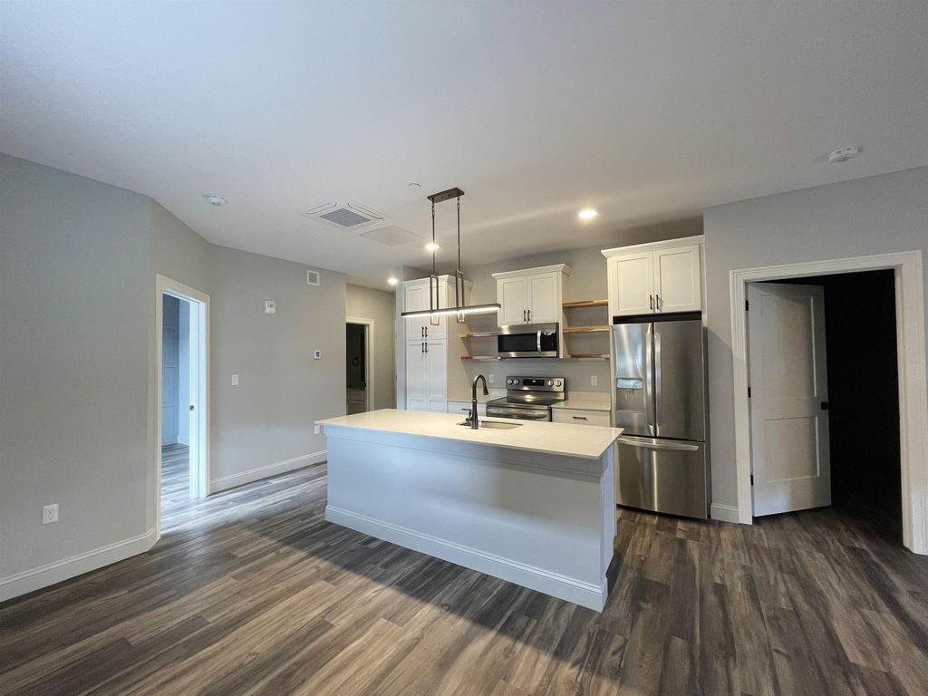 Photo of 25 Lowell Street #104, Manchester, NH 03101 (MLS # 5067181)