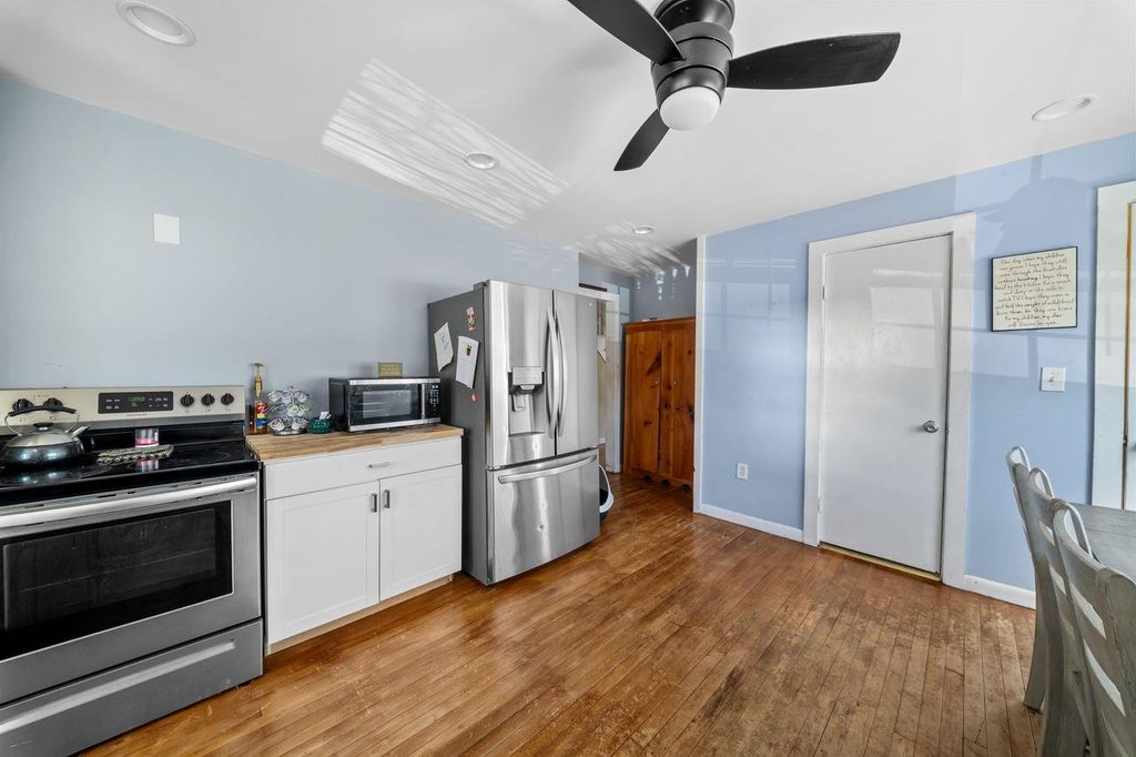 Photo of 862 Portland Street, Rochester, NH 03820 (MLS # 5086051)