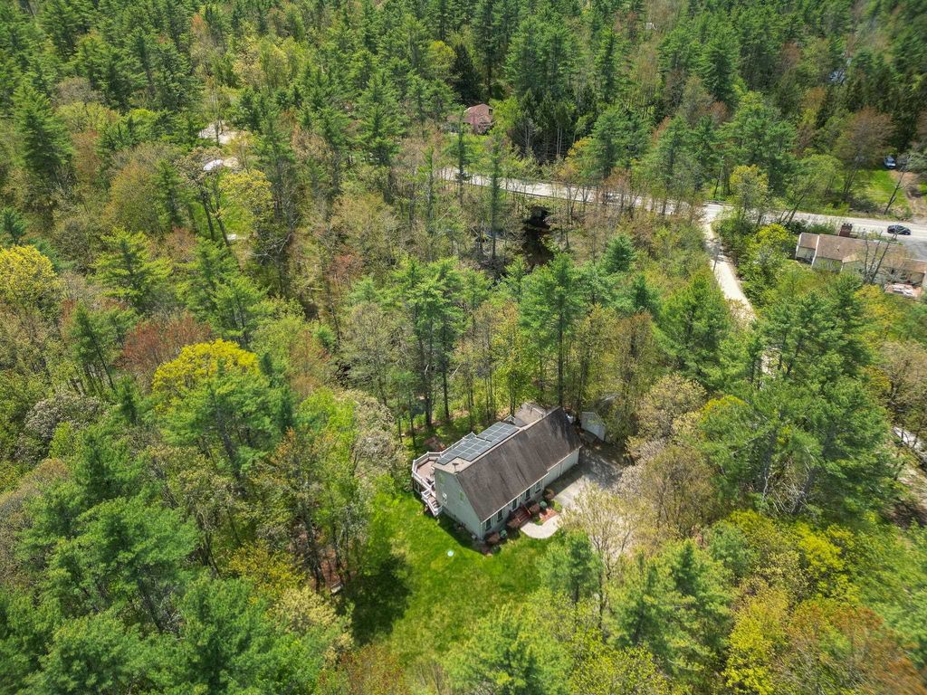 Photo of 2 Alex Court, Somersworth, NH 03878 (MLS # 5043301)