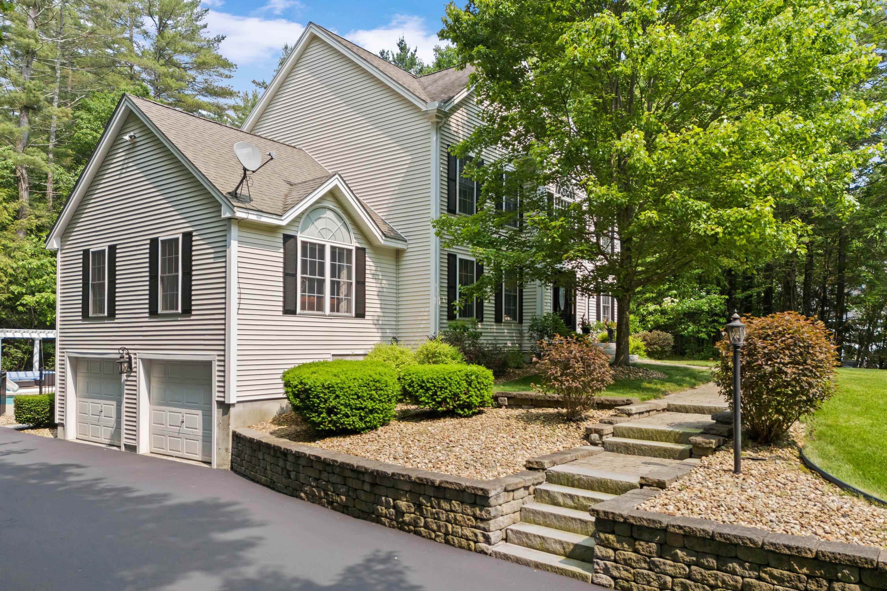 6 Evergreen Lane