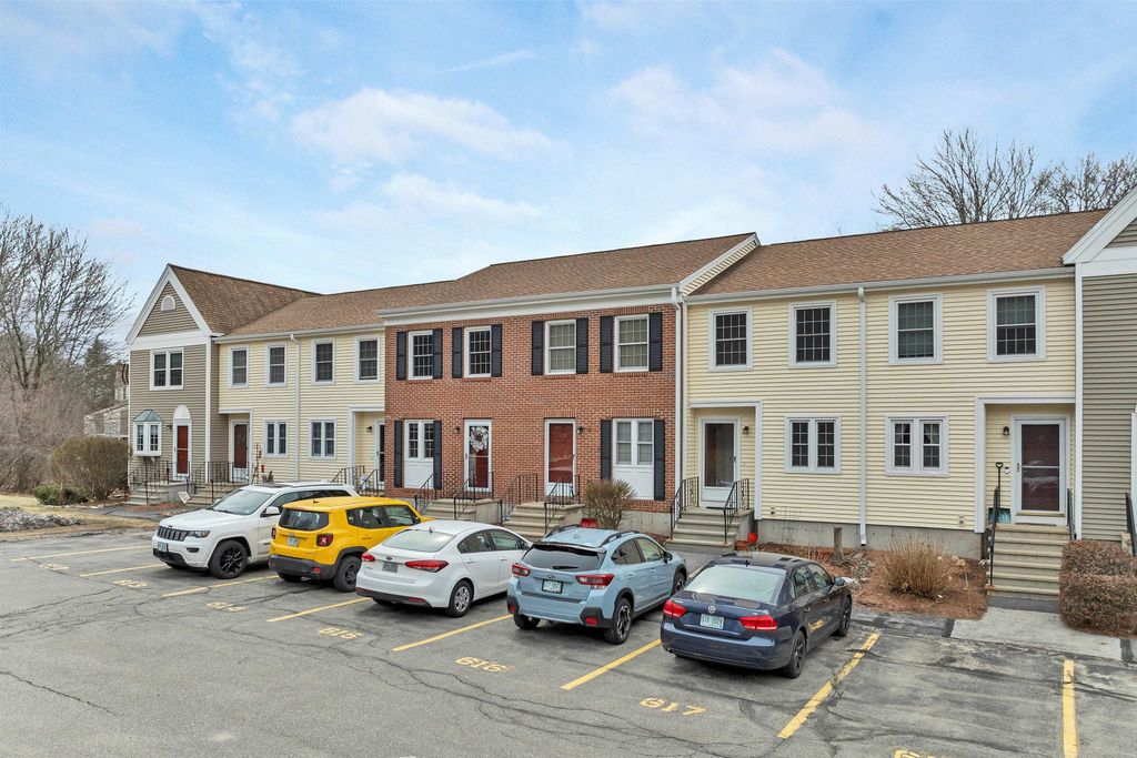 Photo of 614 Fox Hollow Way, Manchester, NH 03104 (MLS # 5080230)