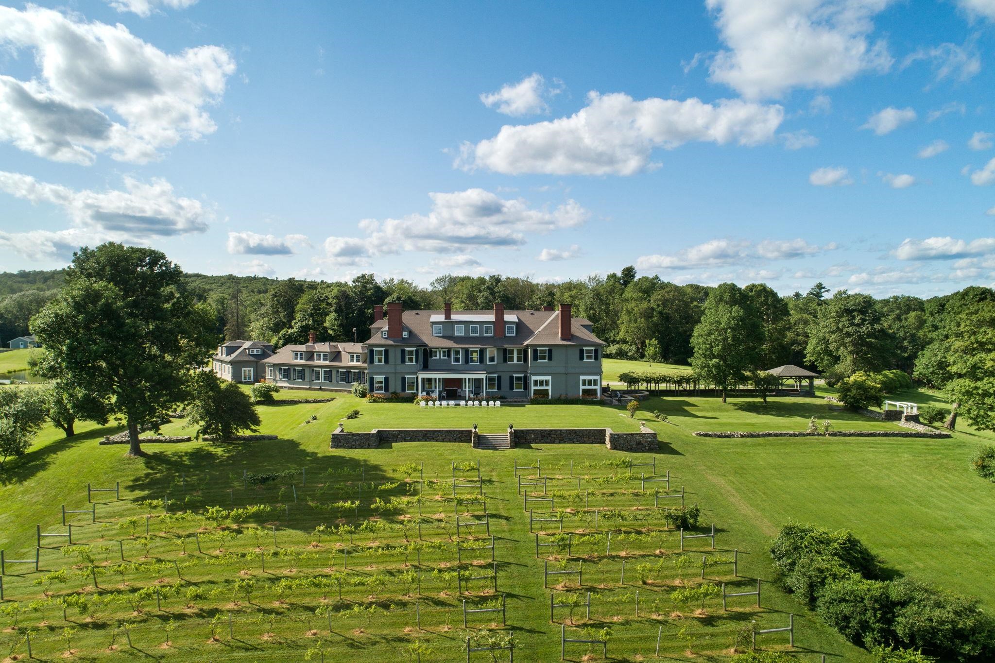 4 Windmill Hill Road