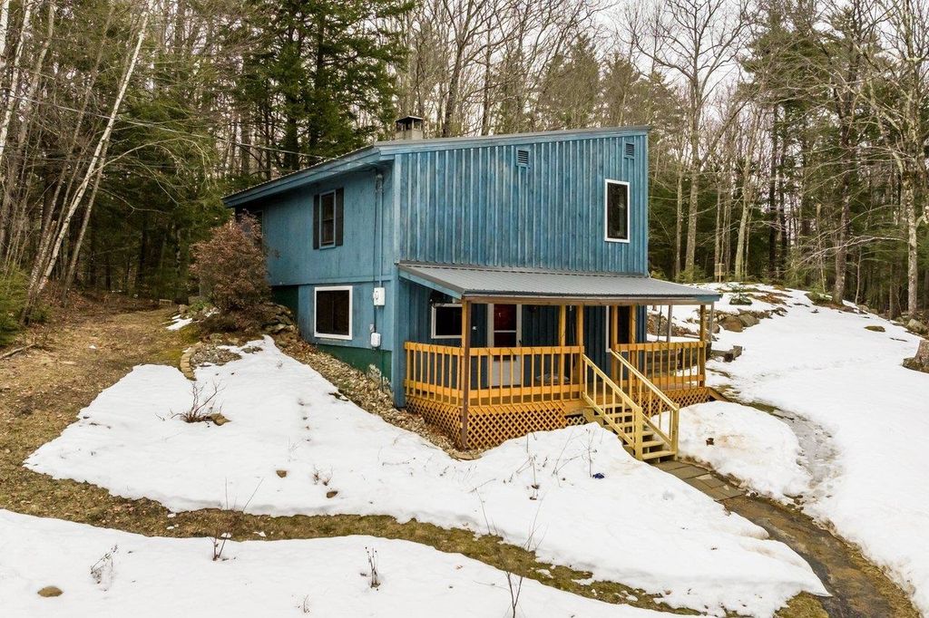 Photo of 205 Baptist Road, Canterbury, NH 03224 (MLS # 5080801)