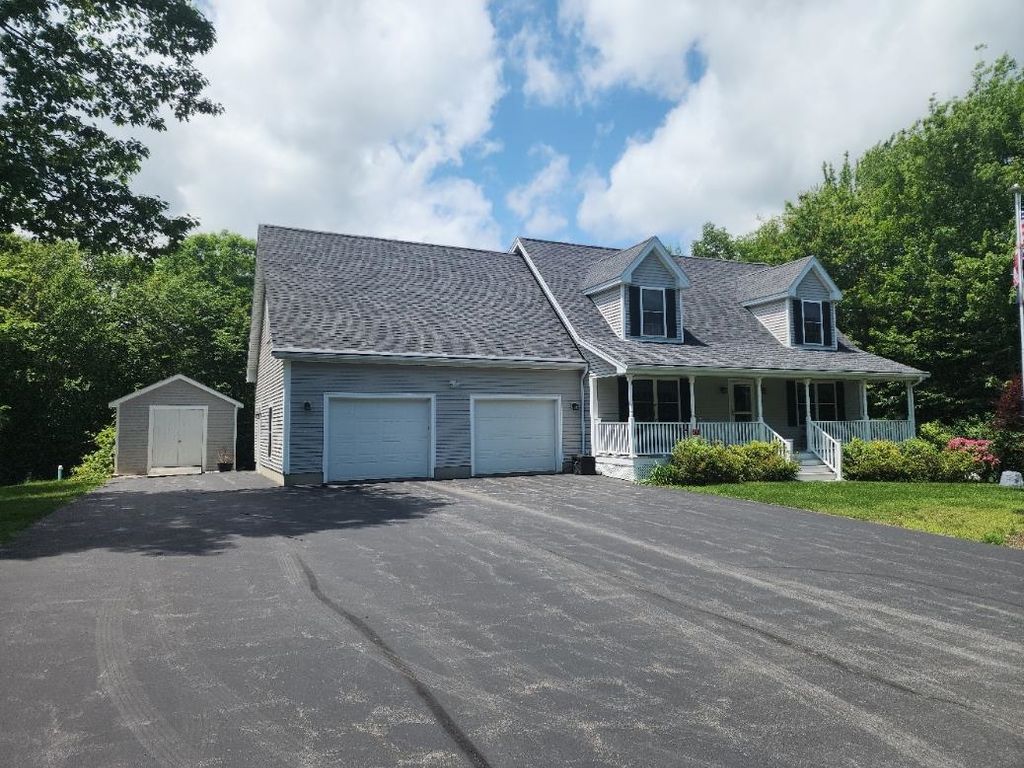 Photo of 21 Sedlari Way, Alton, NH 03810 (MLS # 5076367)