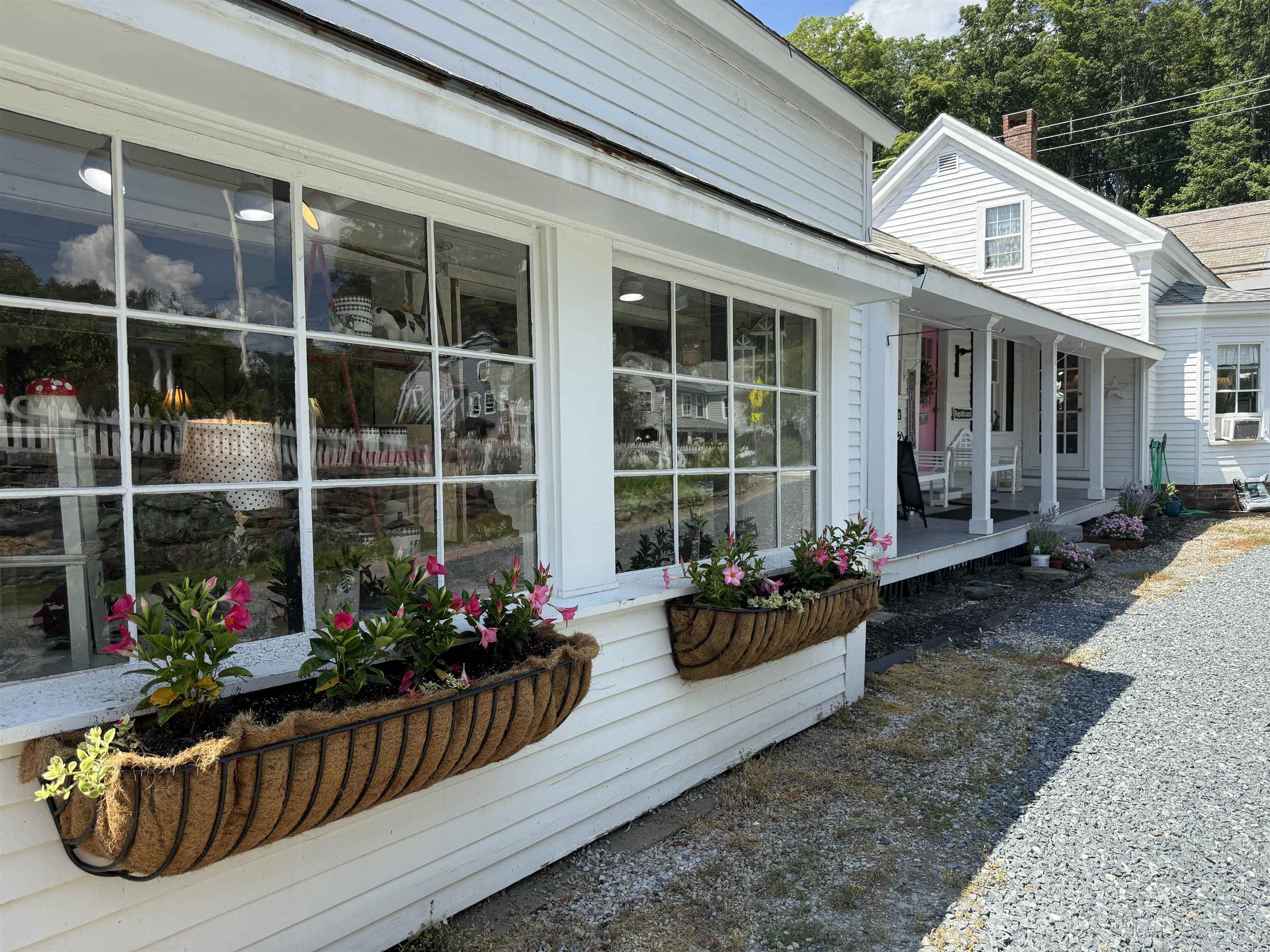 16 West Main Street