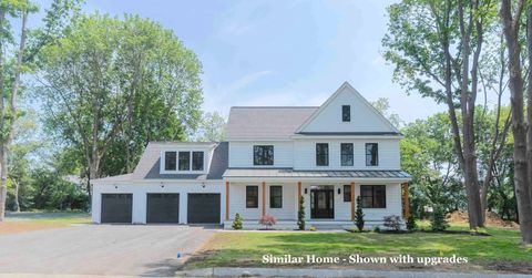 13-1 Dearborn Road Greenland NH 03840