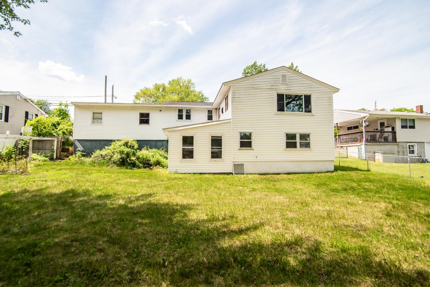 82 S Jewett Street