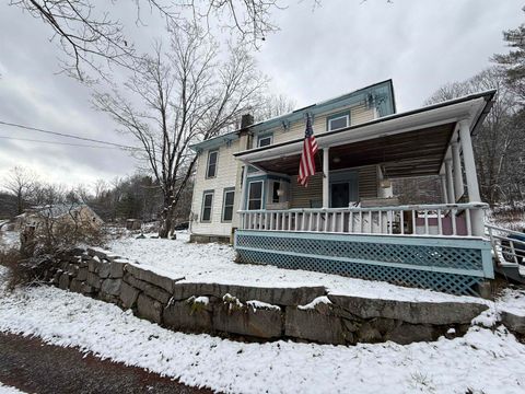 511 VT 25 Route Topsham VT 05076