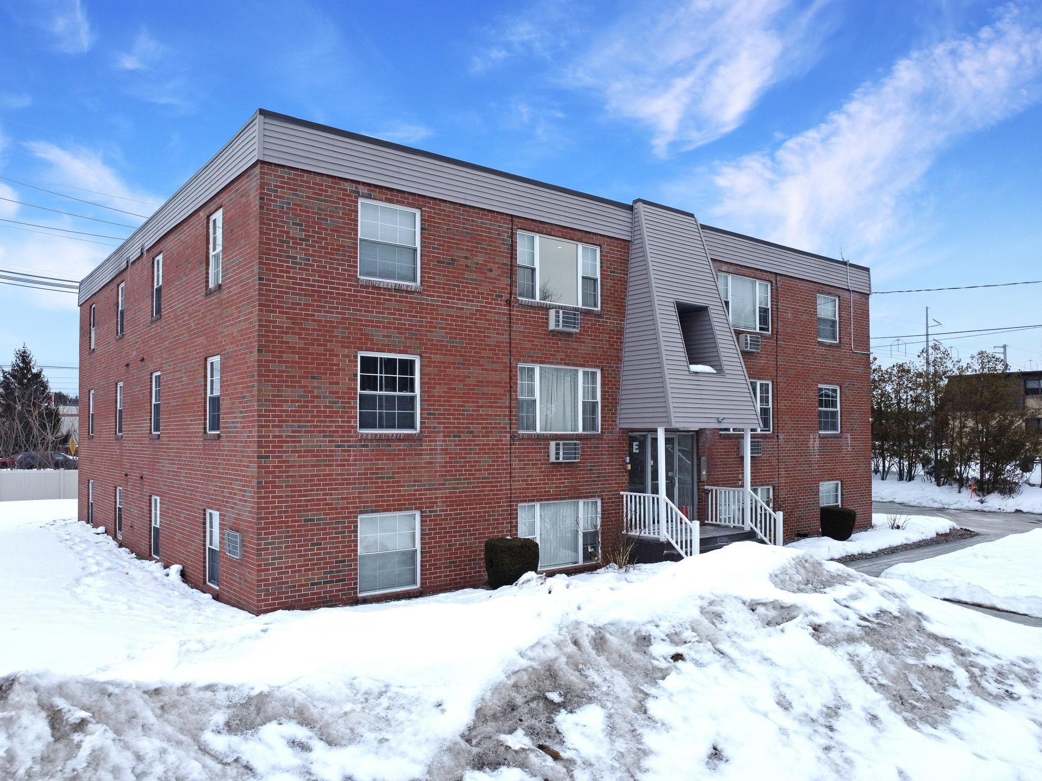 99 Cluff Crossing Road E2